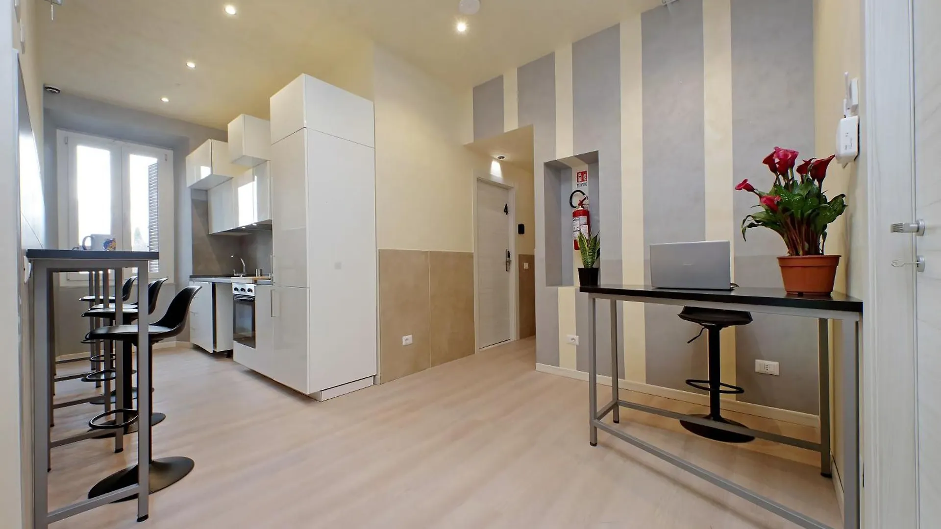 Termini Comfort Rooms By Flatinrome Guest house