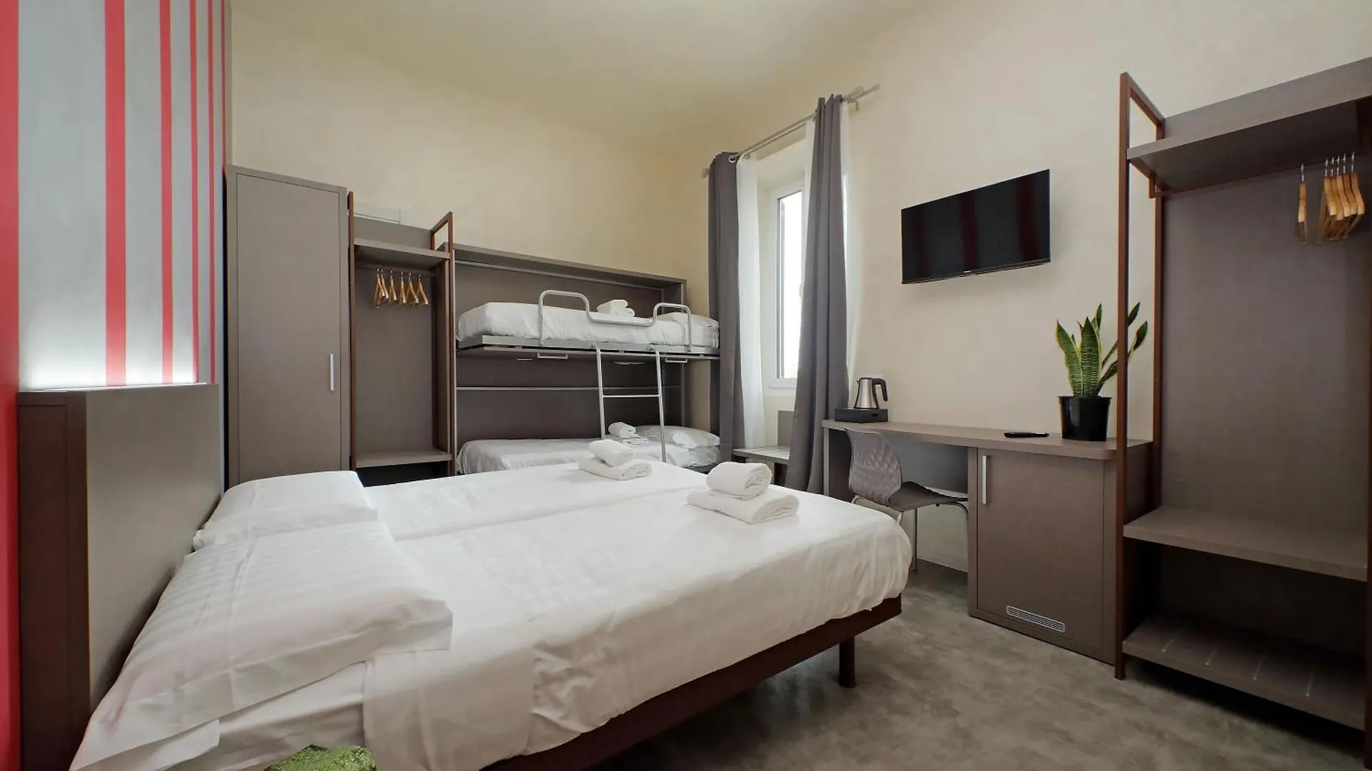 Guest house Termini Comfort Rooms By Flatinrome Italy