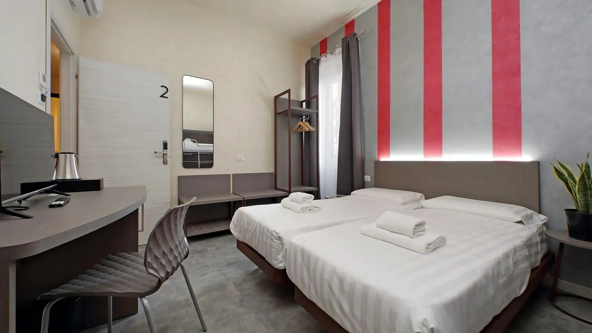 Termini Comfort Rooms By Flatinrome